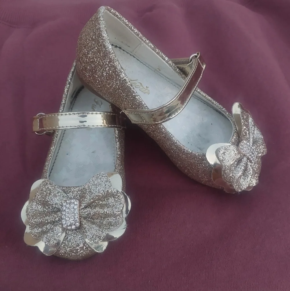 Furdeour Girls Dress shoes Mary Jane glittering 7
